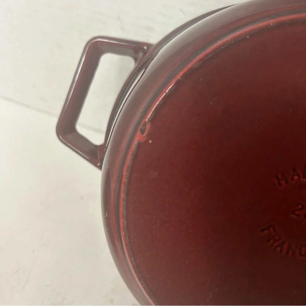 La Cocotte Staud Cast Iron Bean Bot Made in France Lid Heavy Red READ